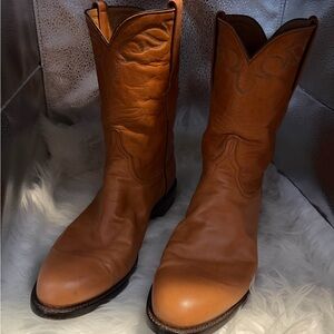 Lucchese Men’s Handmade Roper Boots 1773 10.5 D – Tan Leather –
El Paso Texas